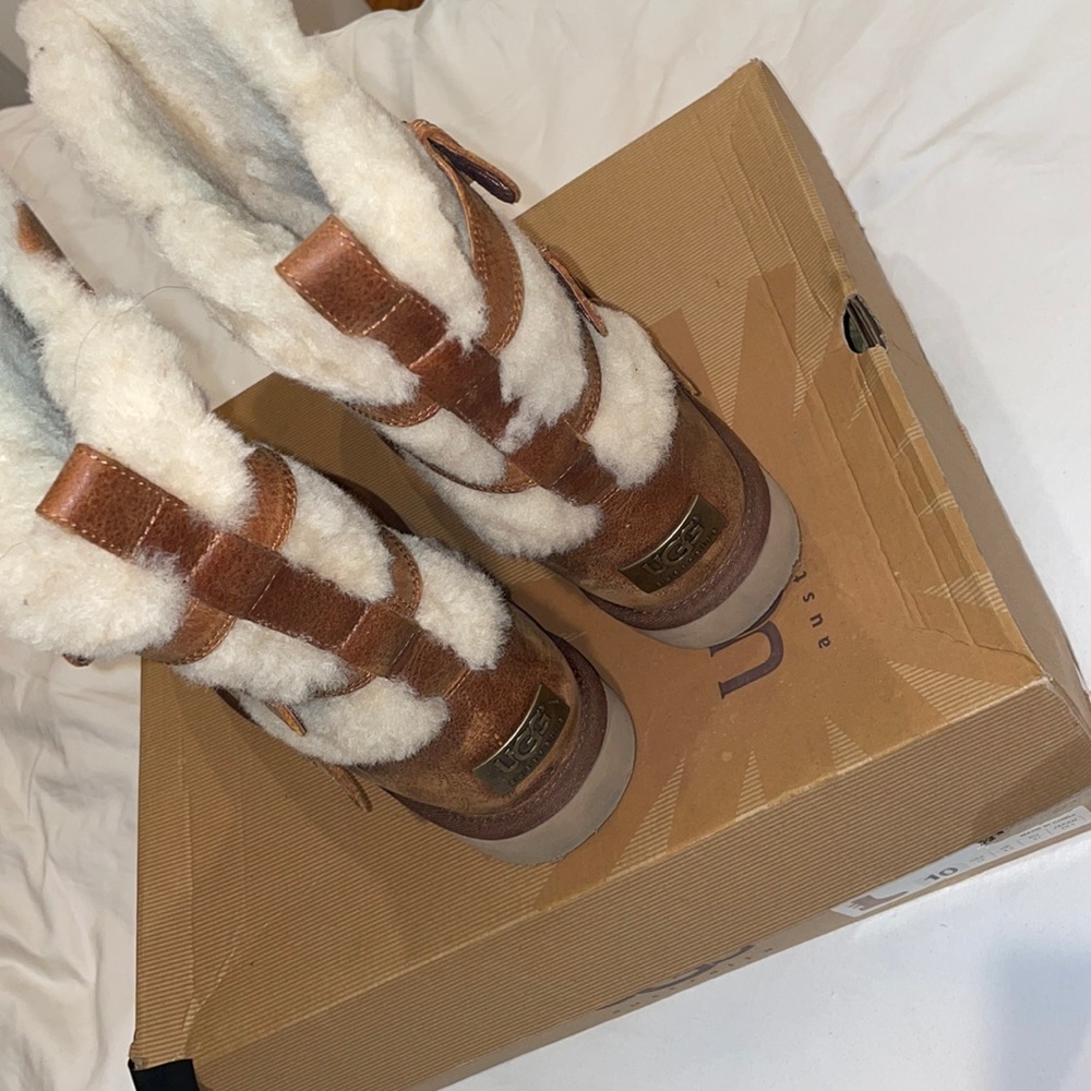 COPY - Ugg Australia- Becket